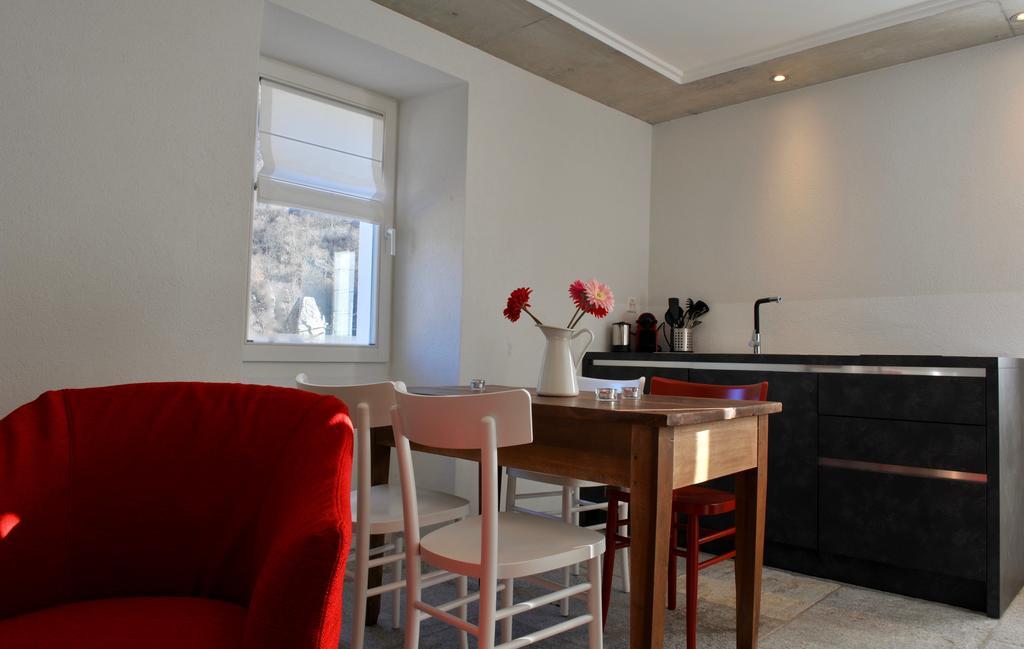 Myverzasca Resort Casa Rossa Brione  Quarto foto