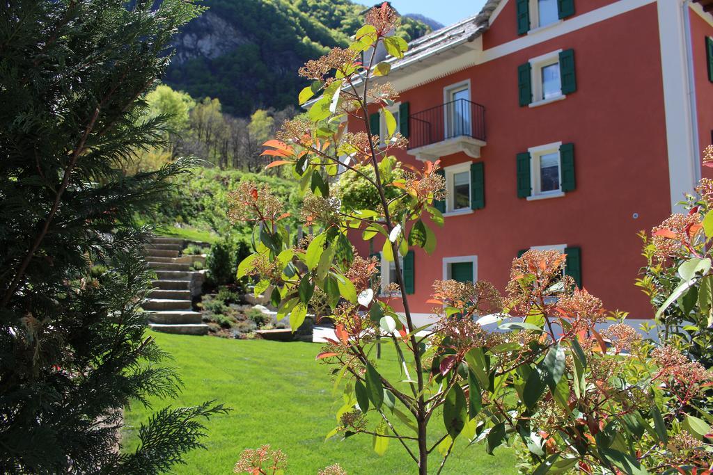 Myverzasca Resort Casa Rossa Brione  Exterior foto