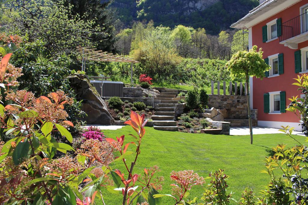 Myverzasca Resort Casa Rossa Brione  Exterior foto