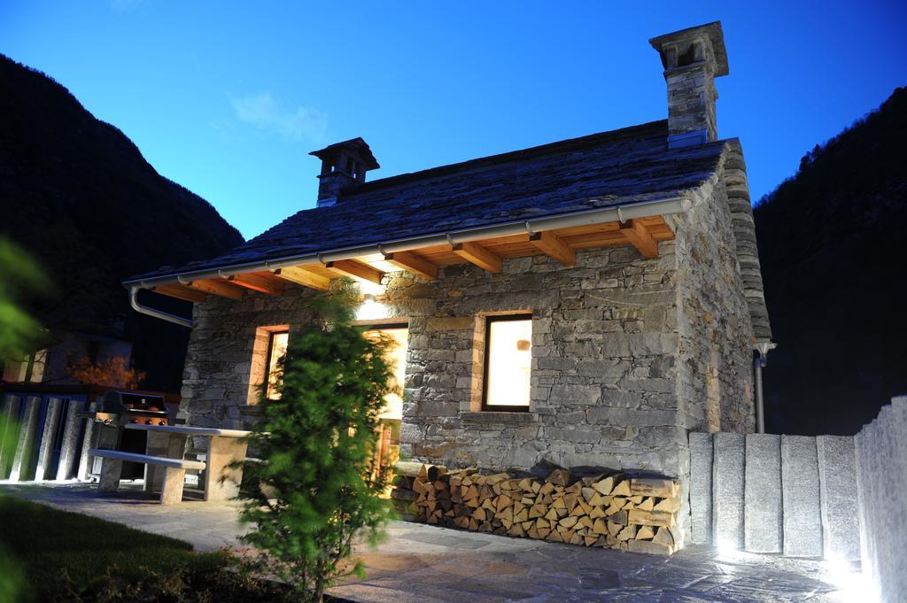 Myverzasca Resort Casa Rossa Brione  Exterior foto