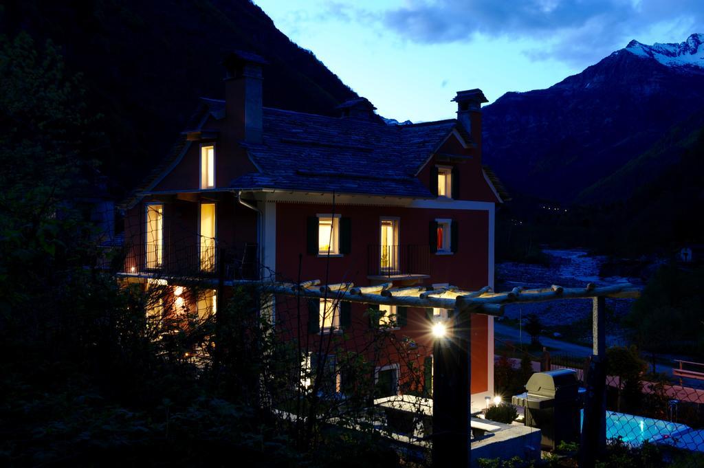 Myverzasca Resort Casa Rossa Brione  Exterior foto