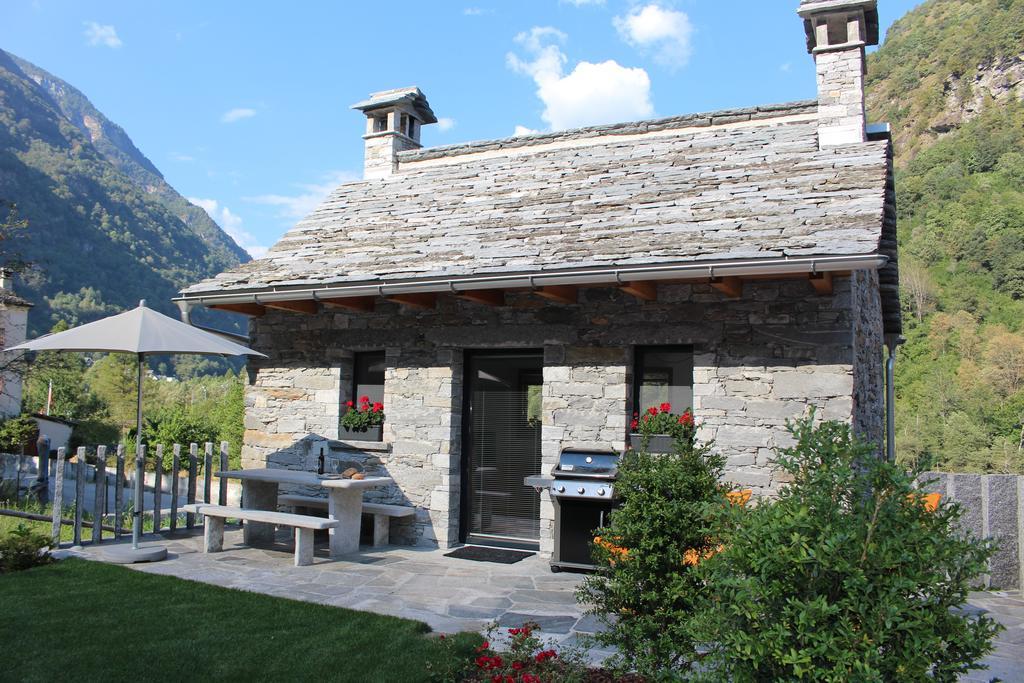Myverzasca Resort Casa Rossa Brione  Exterior foto